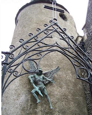 San Miguel Arcángel en combate