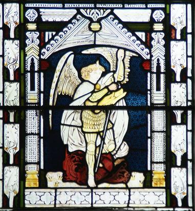 San Miguel Arcángel y luchando contra la bestia