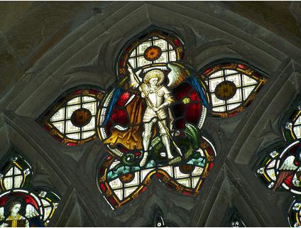 San Miguel Arcángel luchando contra el maligno