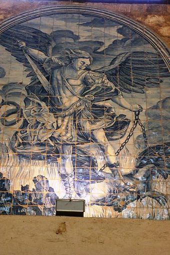 San Miguel Arcángel venciendo a Satanás