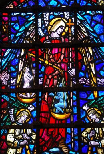 San Miguel Arcángel como el pesador del almas