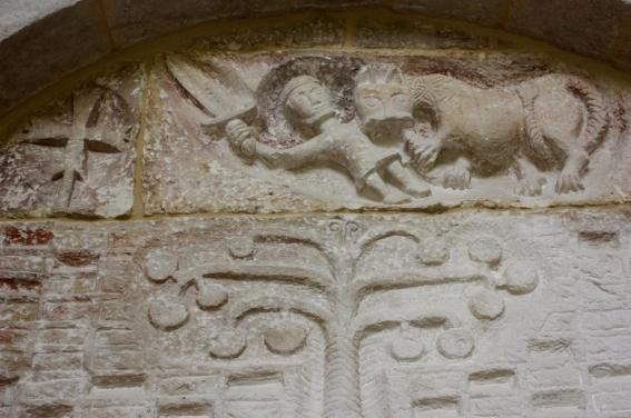 San Miguel Arcángel derrotando a la bestia