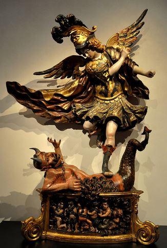 San Miguel Arcángel en lucha con Satanás