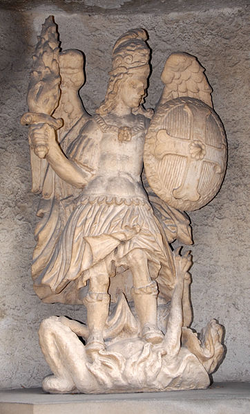 Miguel Arcángel venciendo a la bestia