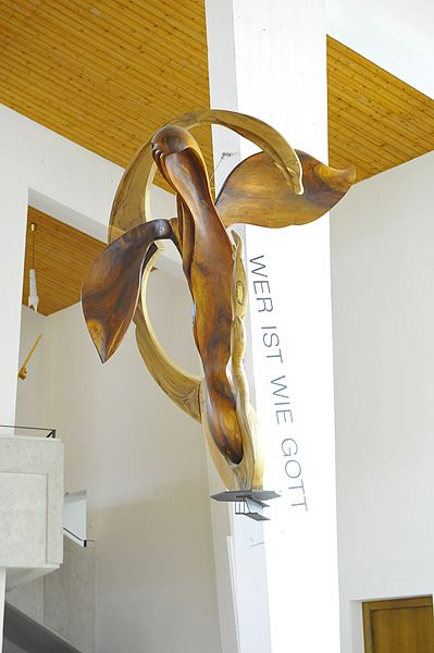 Miguel Arcángel venciendo a Lucifer