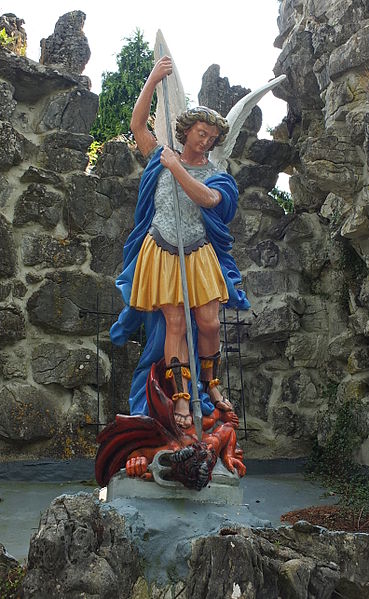 San Miguel Arcángel derrotando al maligno