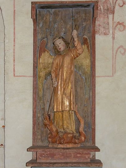 San Miguel Arcángel en lucha con la bestia