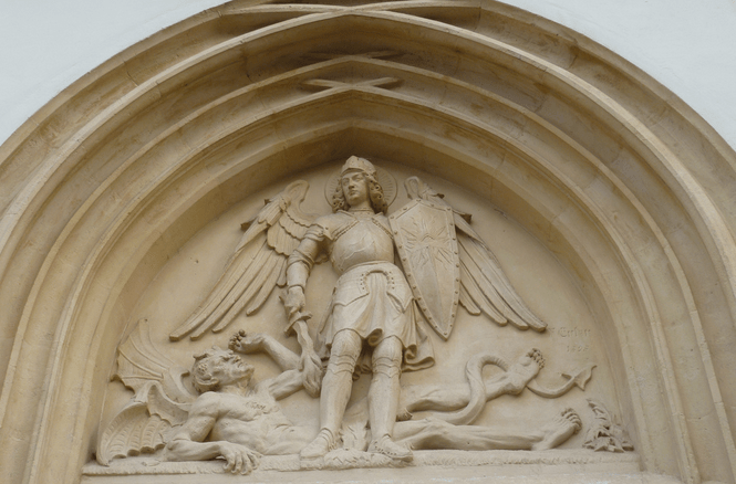 San Miguel Arcángel venciendo al demonio