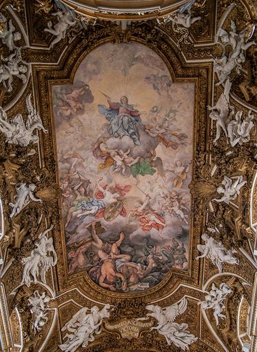 San Miguel Arcángel expulsando a los ángeles rebeldes_1