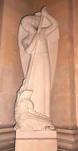 San Miguel Arcángel luchando contra la bestia