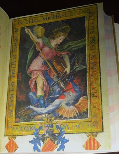 San Miguel Arcángel en lucha contra Lucifer