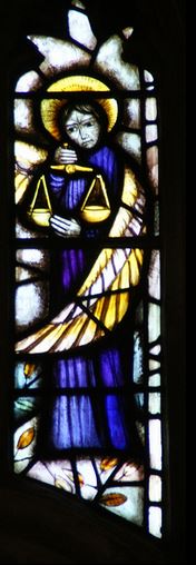 El Arcángel Miguel con la balanza