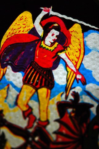 San Miguel Arcángel luchando contra Satanás