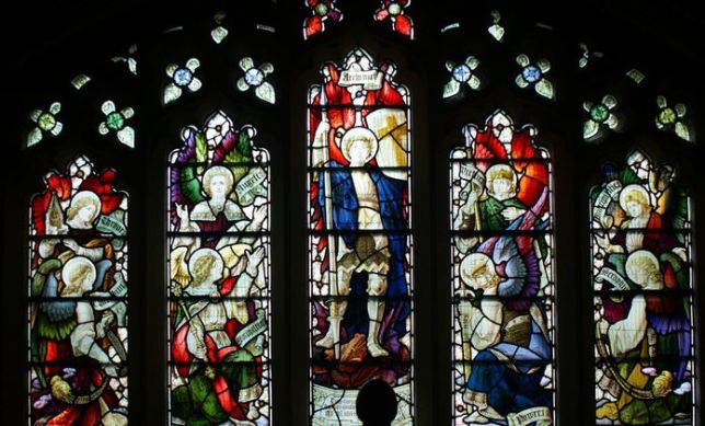 San Miguel Arcángel y las  9 órdenes de ángeles