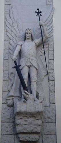 San Miguel Arcángel venciendo al dragón