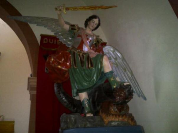 San Miguel Arcángel y la captura del diablo