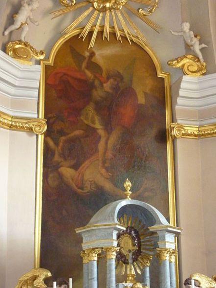 San Miguel Arcángel abatiendo a Lucifer