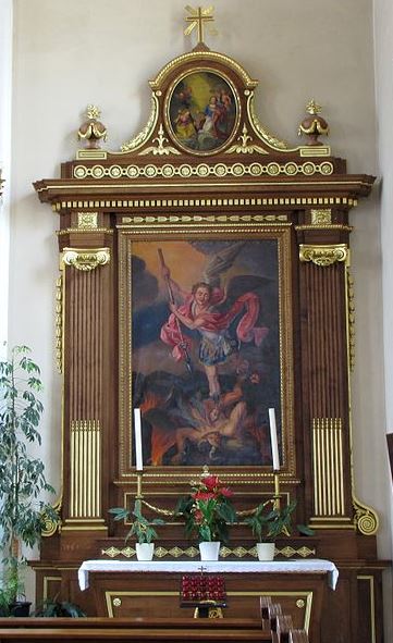 San Miguel Arcángel luchando contra Satanás