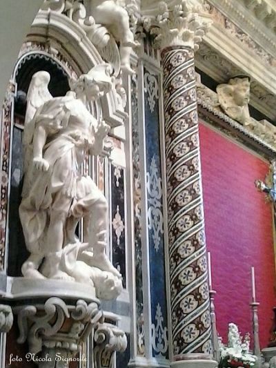 San Miguel Arcángel venciendo a Lucifer 2