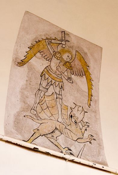 San Miguel luchando contra el dragón